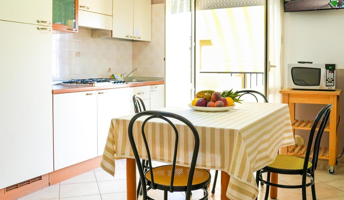 Residence Riviera Alba Adriatica Εξωτερικό φωτογραφία