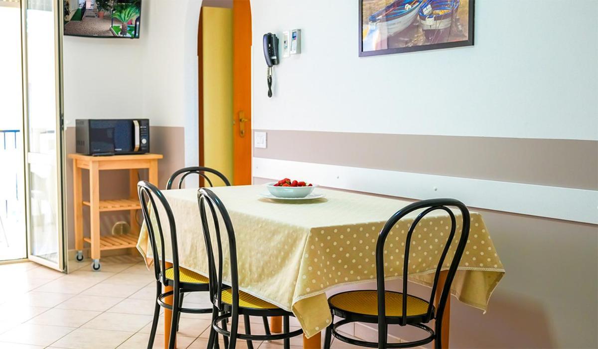 Residence Riviera Alba Adriatica Εξωτερικό φωτογραφία