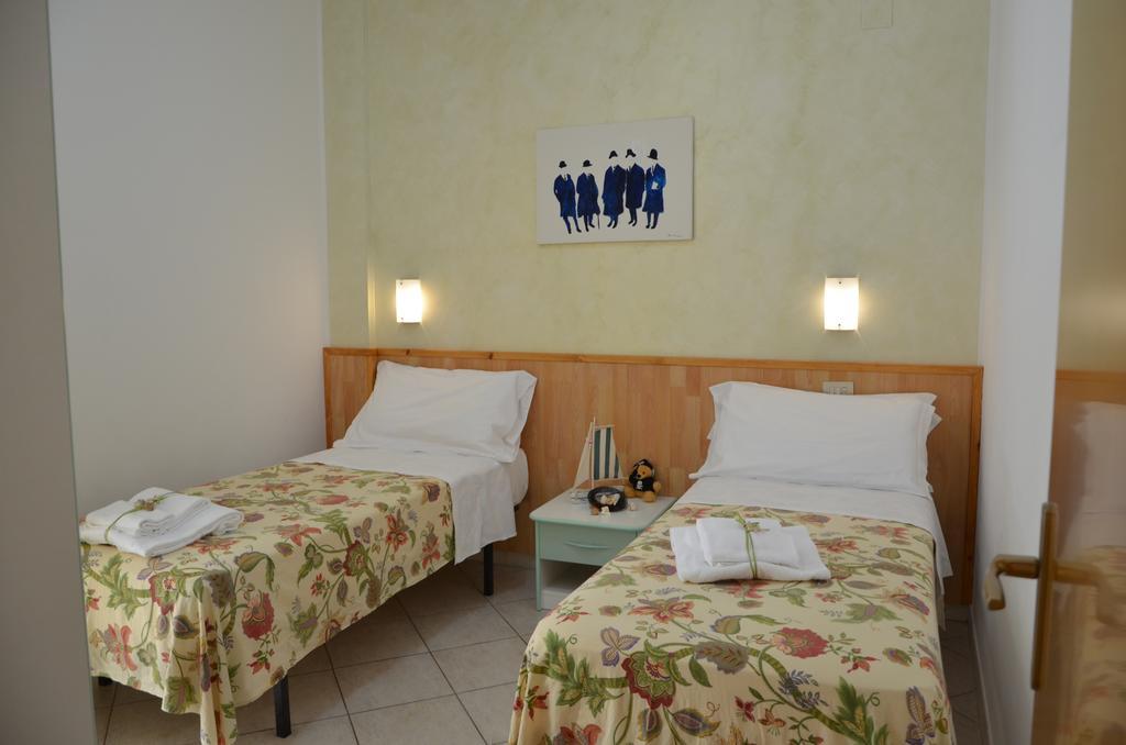 Residence Riviera Alba Adriatica Εξωτερικό φωτογραφία