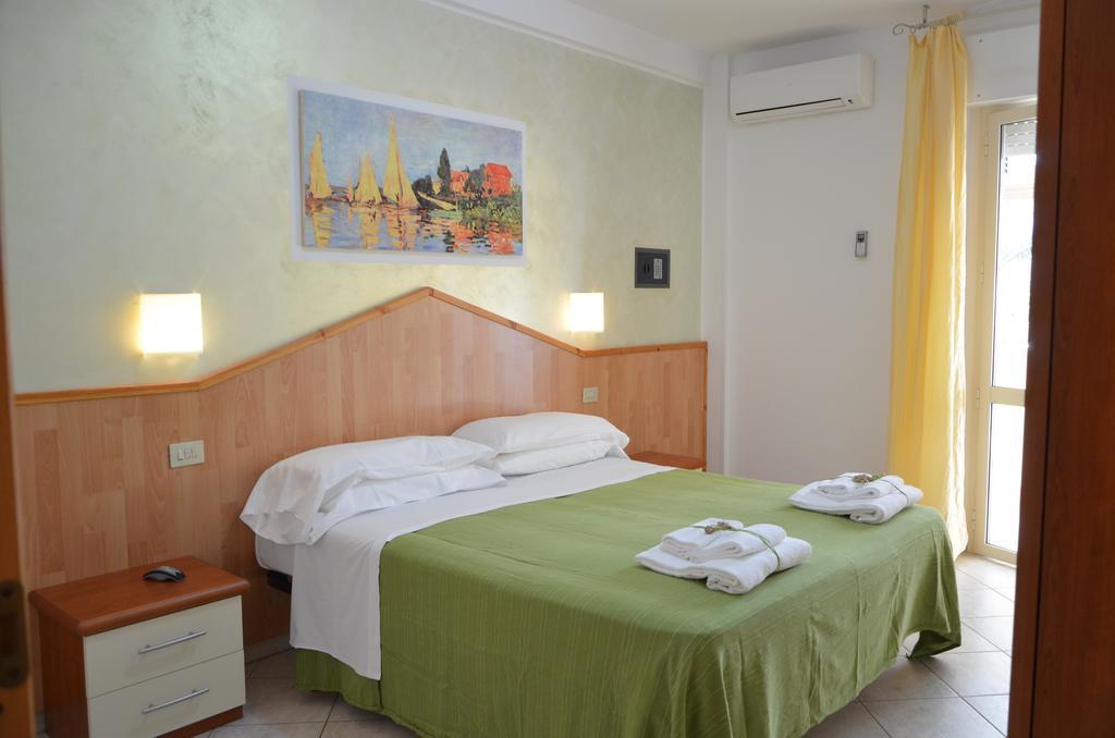 Residence Riviera Alba Adriatica Εξωτερικό φωτογραφία