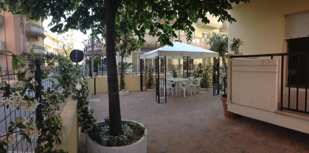Residence Riviera Alba Adriatica Εξωτερικό φωτογραφία